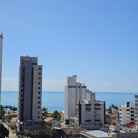 Apartamento com vista mar 9 ANDAR uma vaga de garagem coberta Piçarras Exterior foto