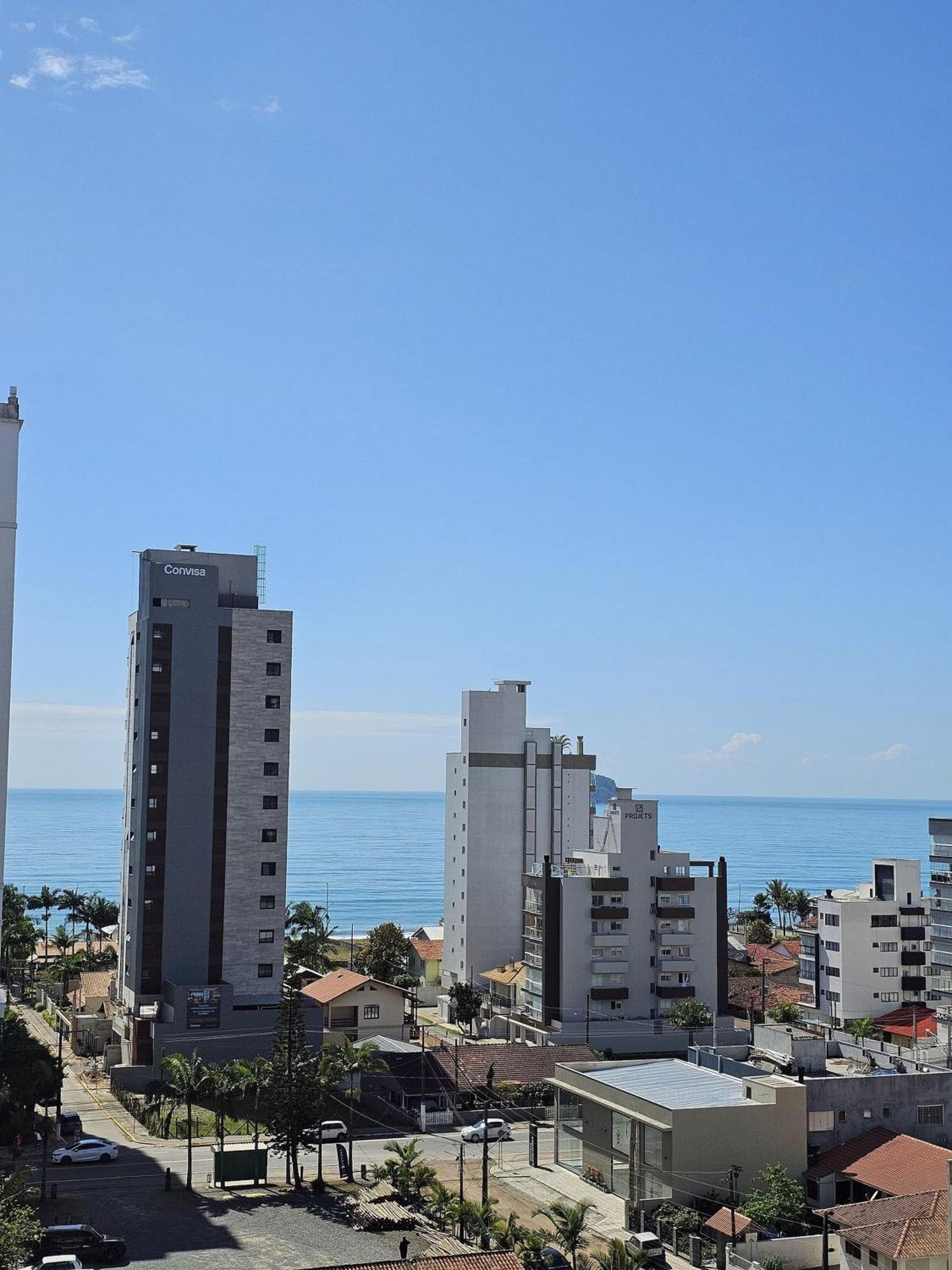 Apartamento com vista mar 9 ANDAR uma vaga de garagem coberta Piçarras Exterior foto